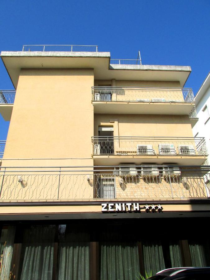 Hotel Zenith Римини Экстерьер фото
