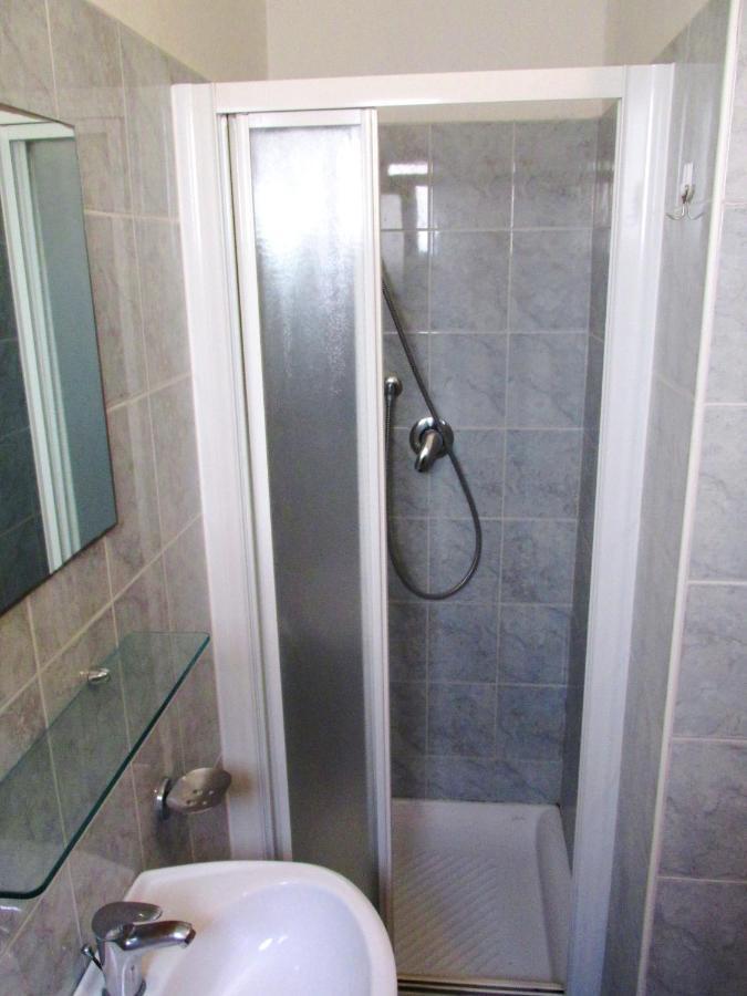 Hotel Zenith Римини Экстерьер фото
