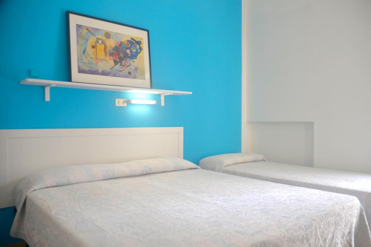 Hotel Zenith Римини Экстерьер фото