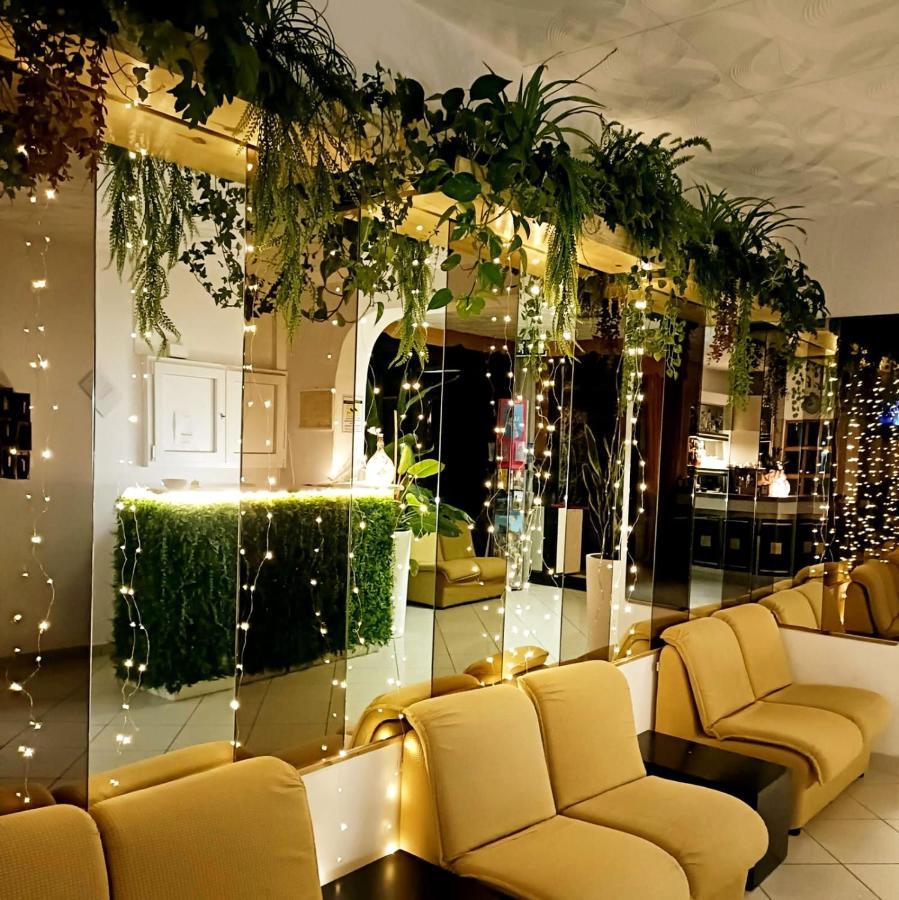 Hotel Zenith Римини Экстерьер фото