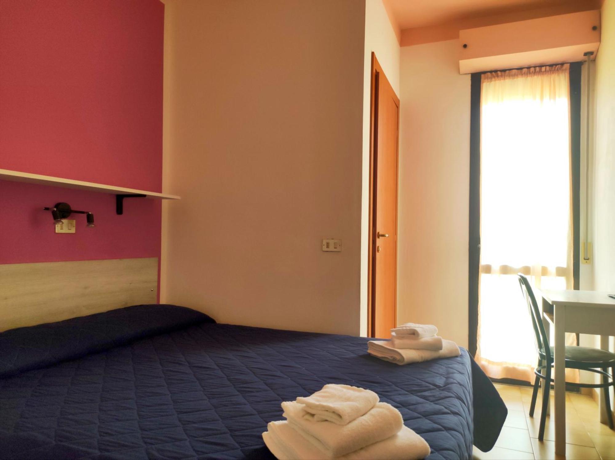Hotel Zenith Римини Номер фото